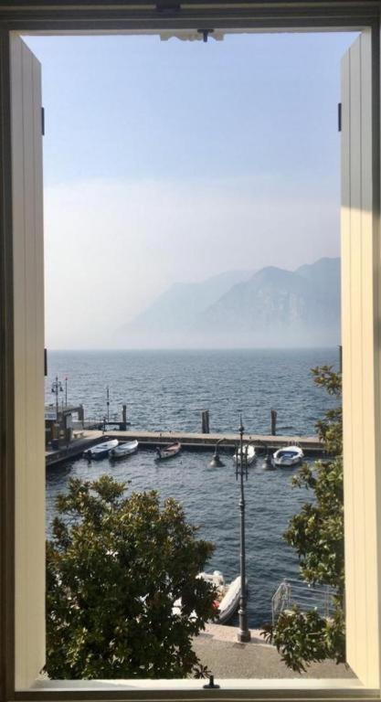 Sonny Apartments Malcesine Esterno foto