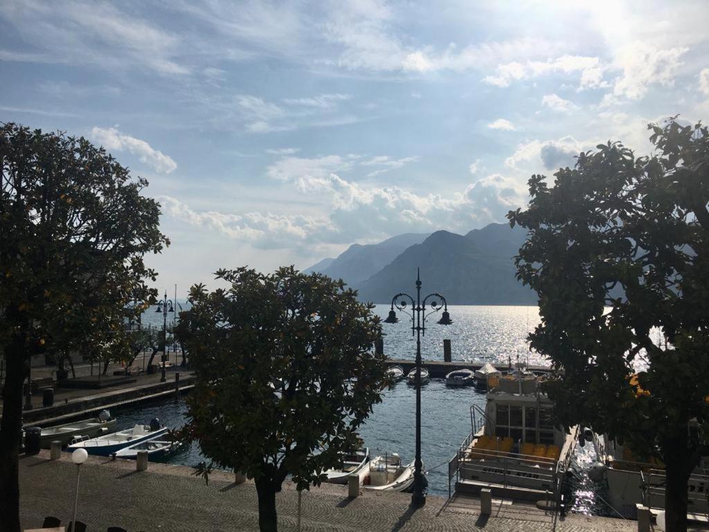 Sonny Apartments Malcesine Esterno foto