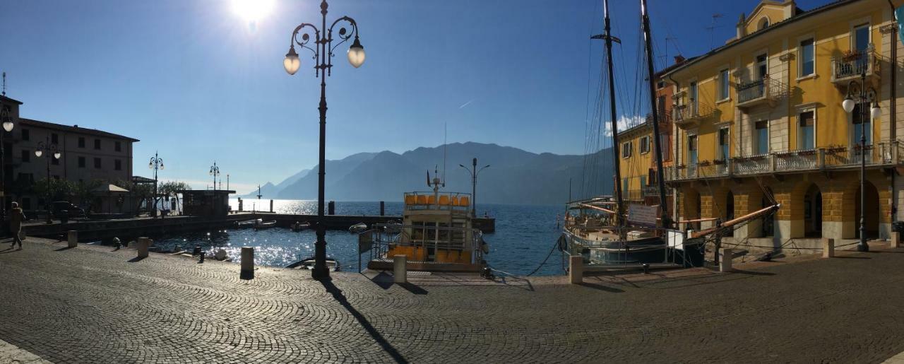 Sonny Apartments Malcesine Esterno foto